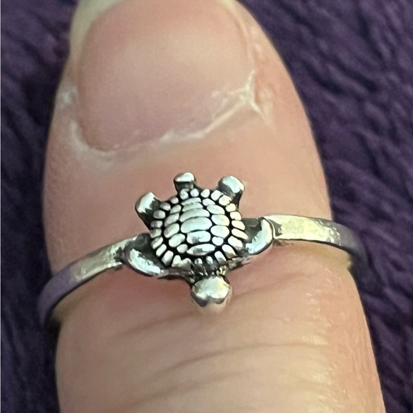 💖3/$10!!! Whimsical, adorable silver turtle ring. So cute and so much fun! OS. - Picture 8 of 11